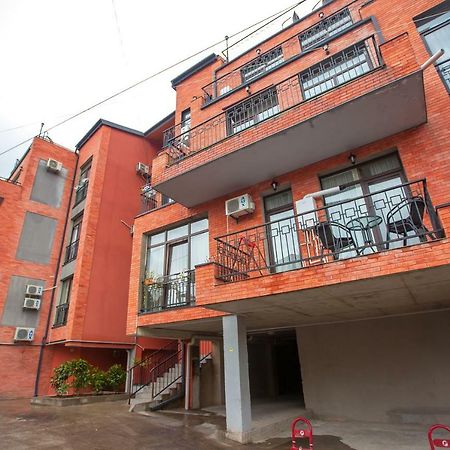 Tbilisi Loa Apartment ภายนอก รูปภาพ