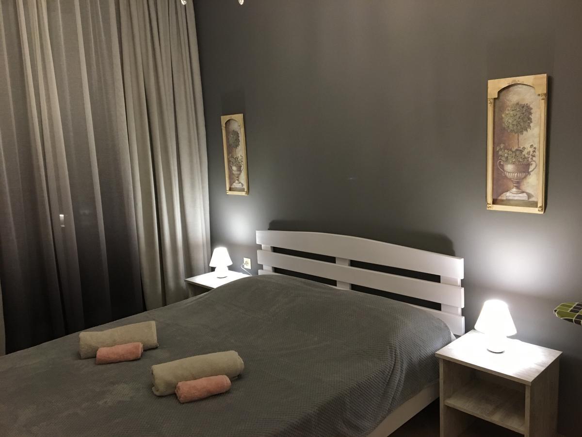 Tbilisi Loa Apartment ภายนอก รูปภาพ