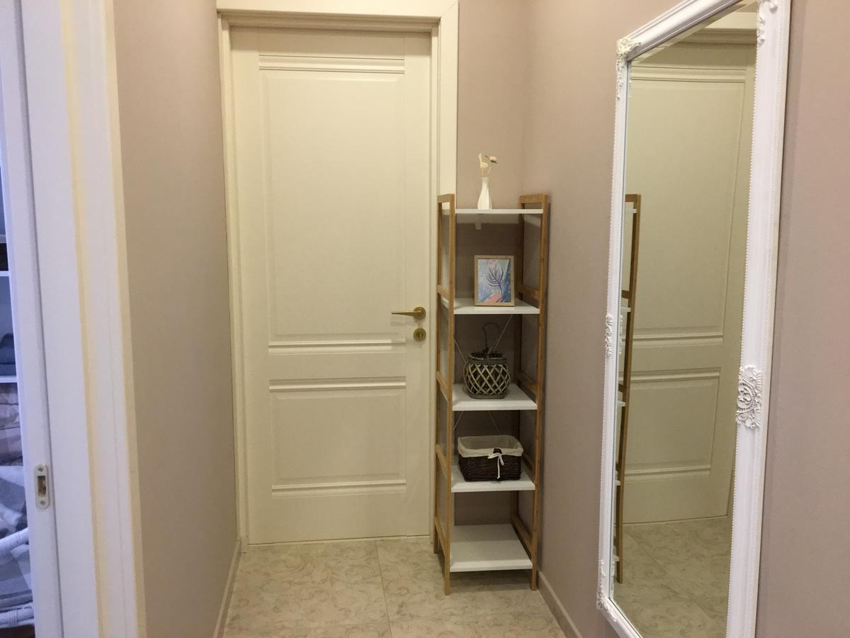 Tbilisi Loa Apartment ภายนอก รูปภาพ