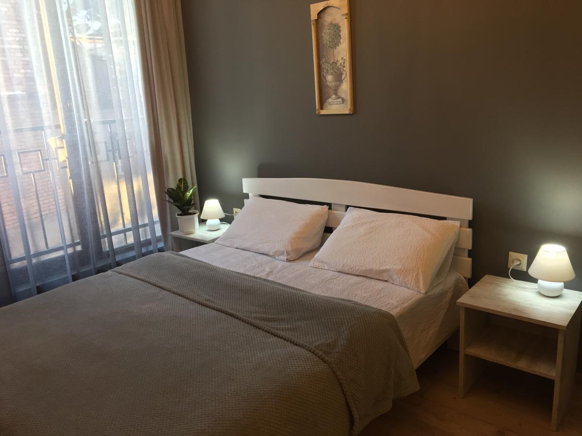 Tbilisi Loa Apartment ภายนอก รูปภาพ