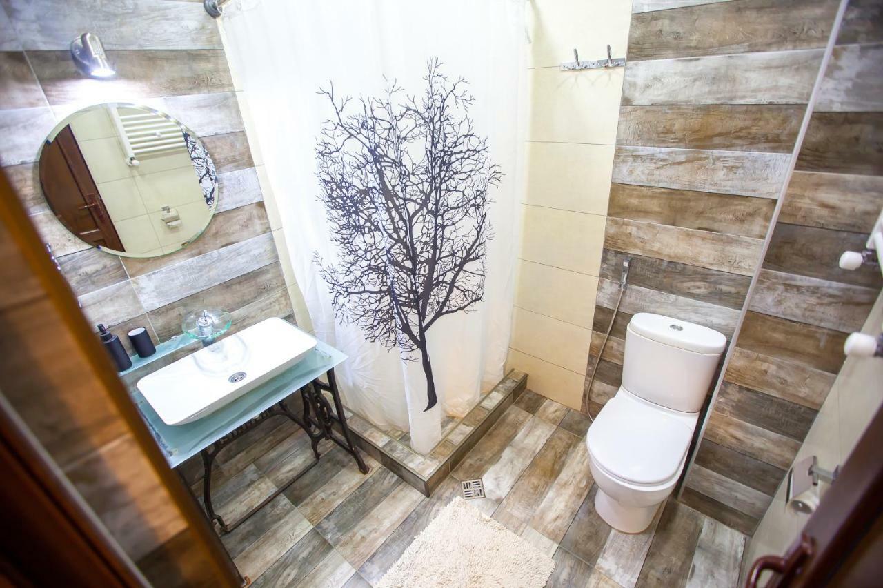 Tbilisi Loa Apartment ภายนอก รูปภาพ