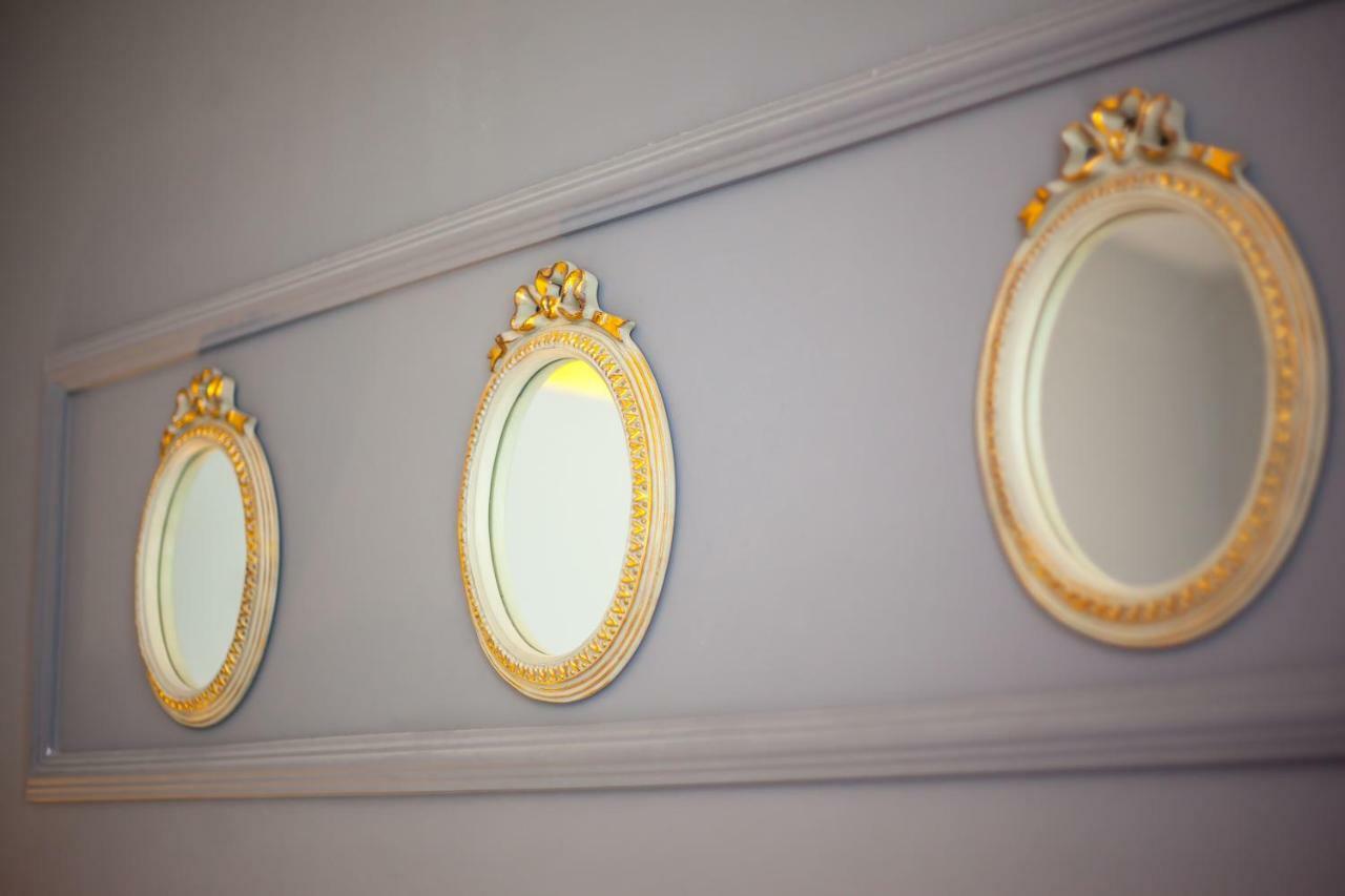 Tbilisi Loa Apartment ภายนอก รูปภาพ