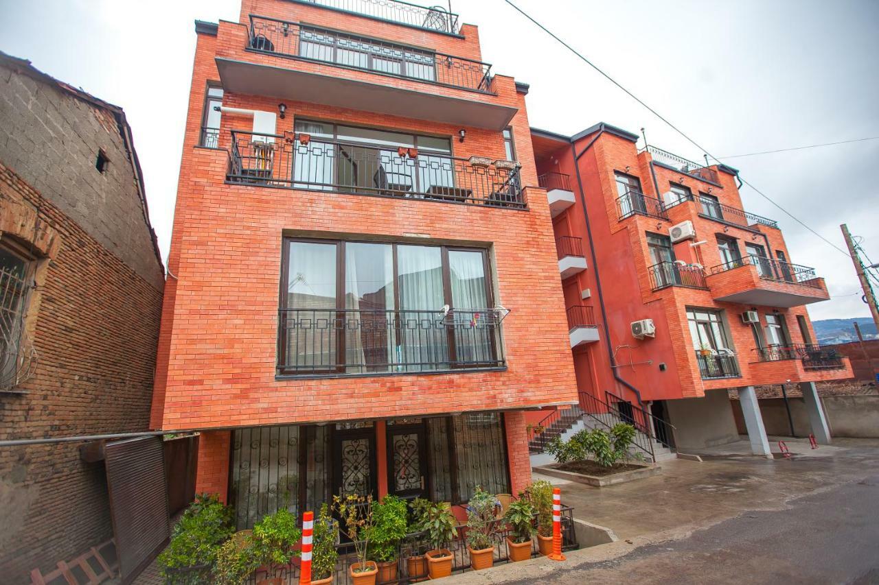 Tbilisi Loa Apartment ภายนอก รูปภาพ